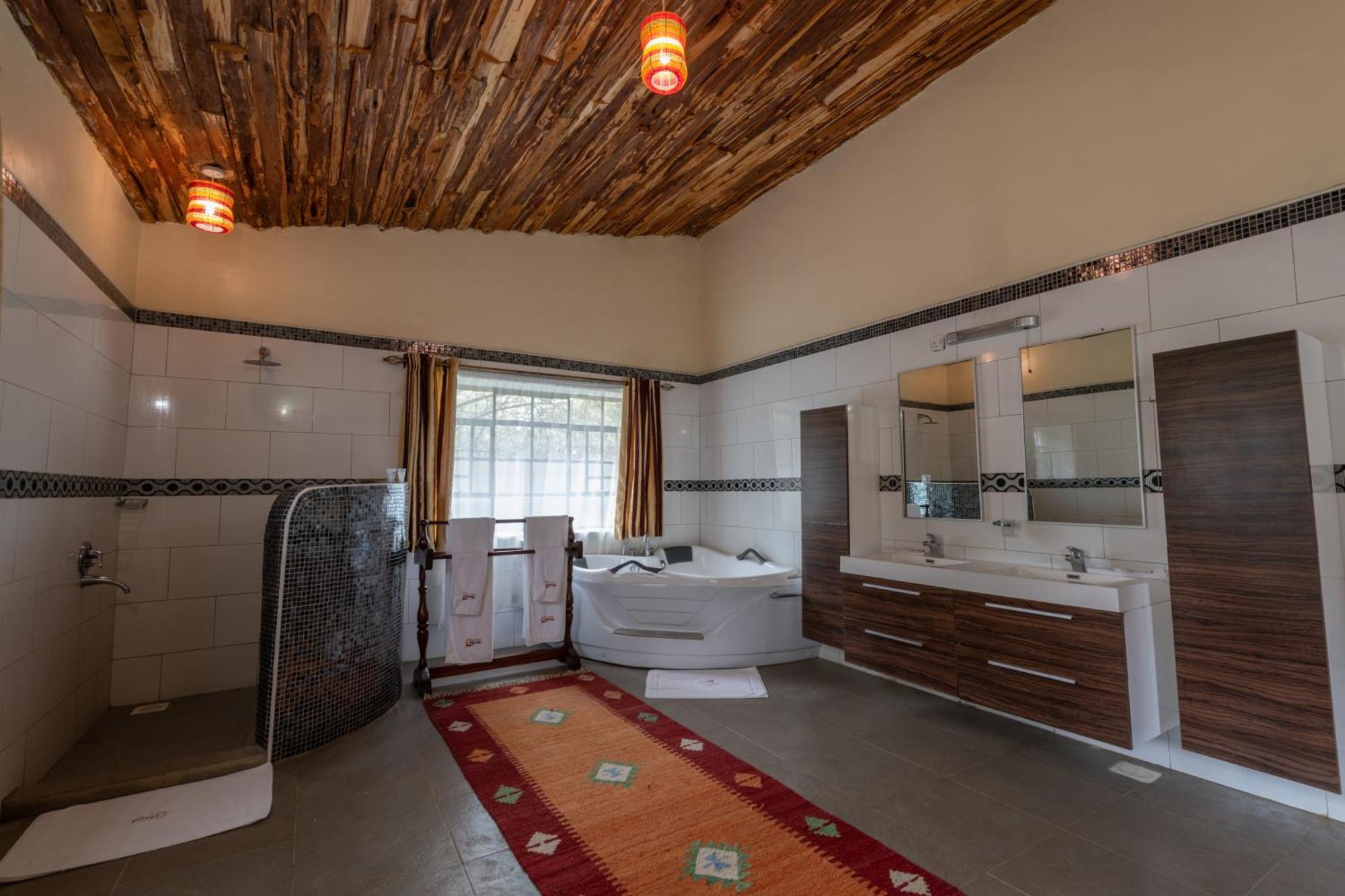 Naivasha Kongoni Lodge - Lakefront Getaway Εξωτερικό φωτογραφία